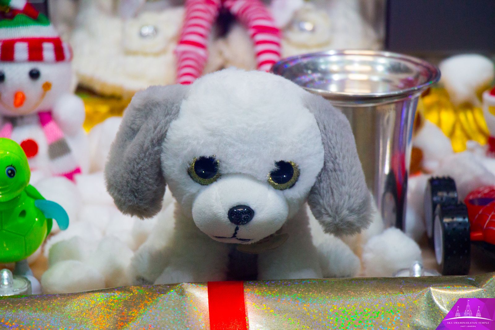 ©1987-2017 SKS Swaminarayan Temple East London